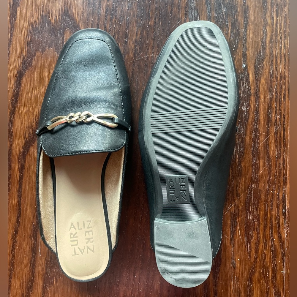 Flats shoes